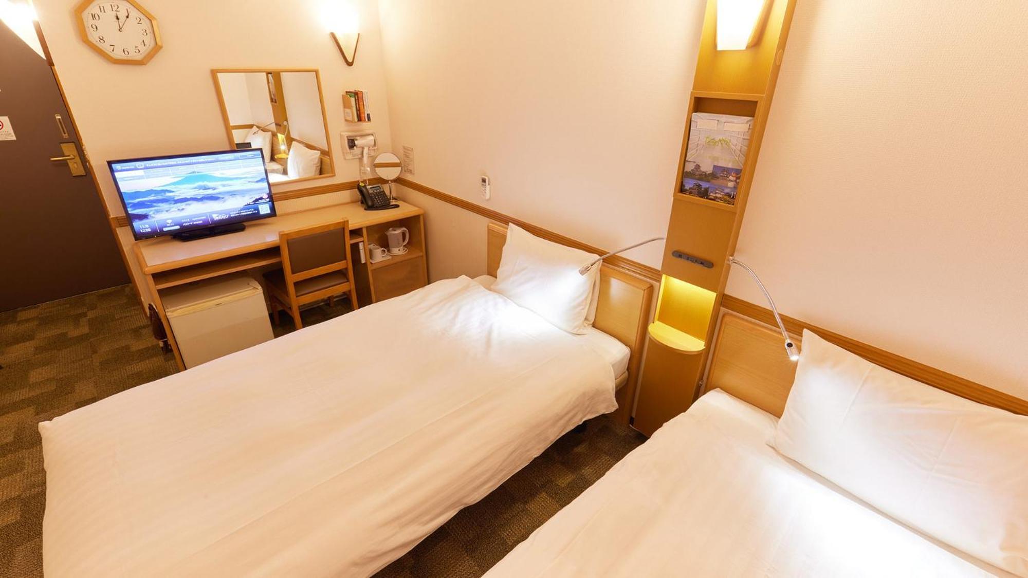 Toyoko Inn Saitama Toda Koen Eki Nishi Guchi Екстер'єр фото