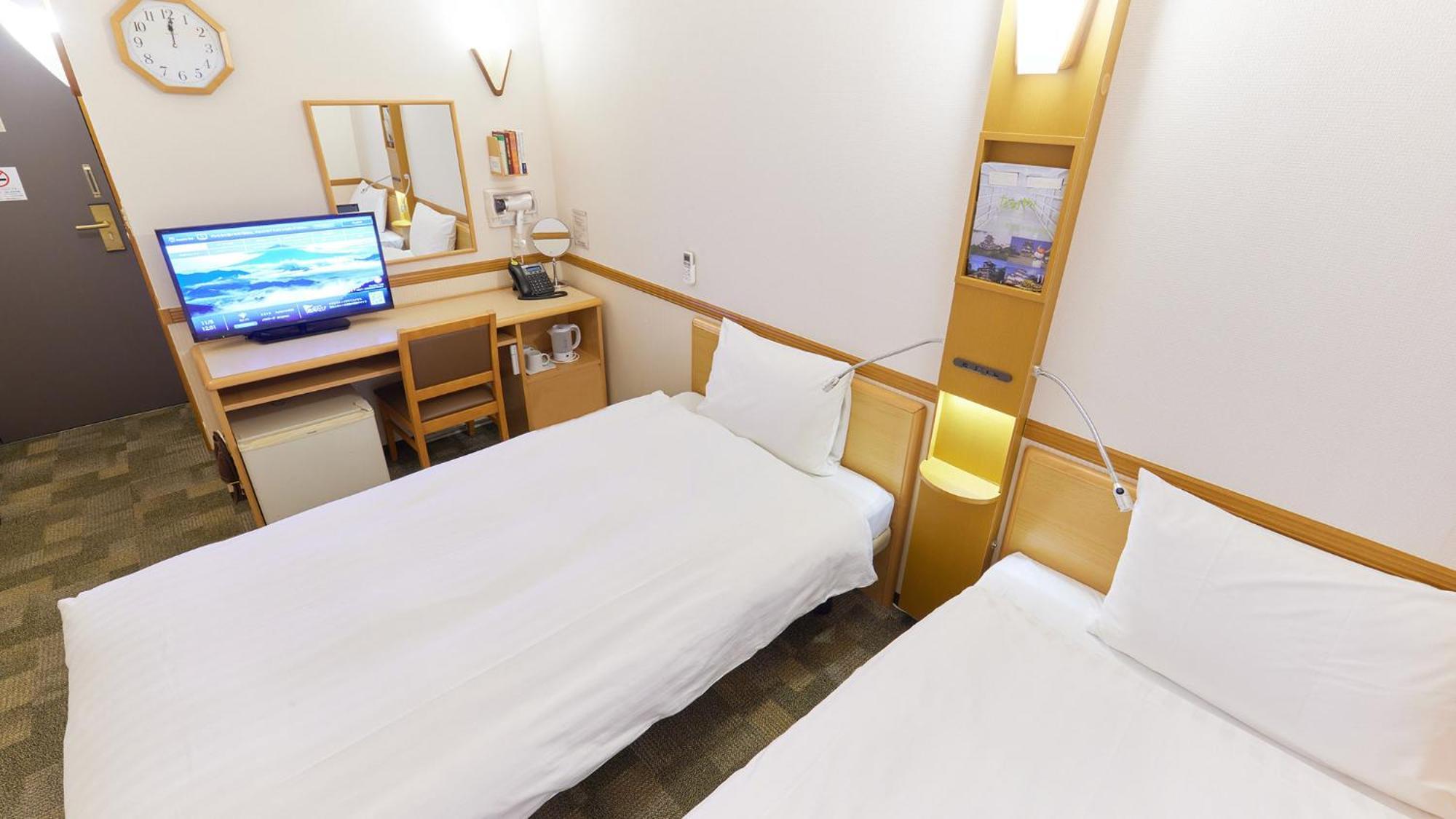 Toyoko Inn Saitama Toda Koen Eki Nishi Guchi Екстер'єр фото