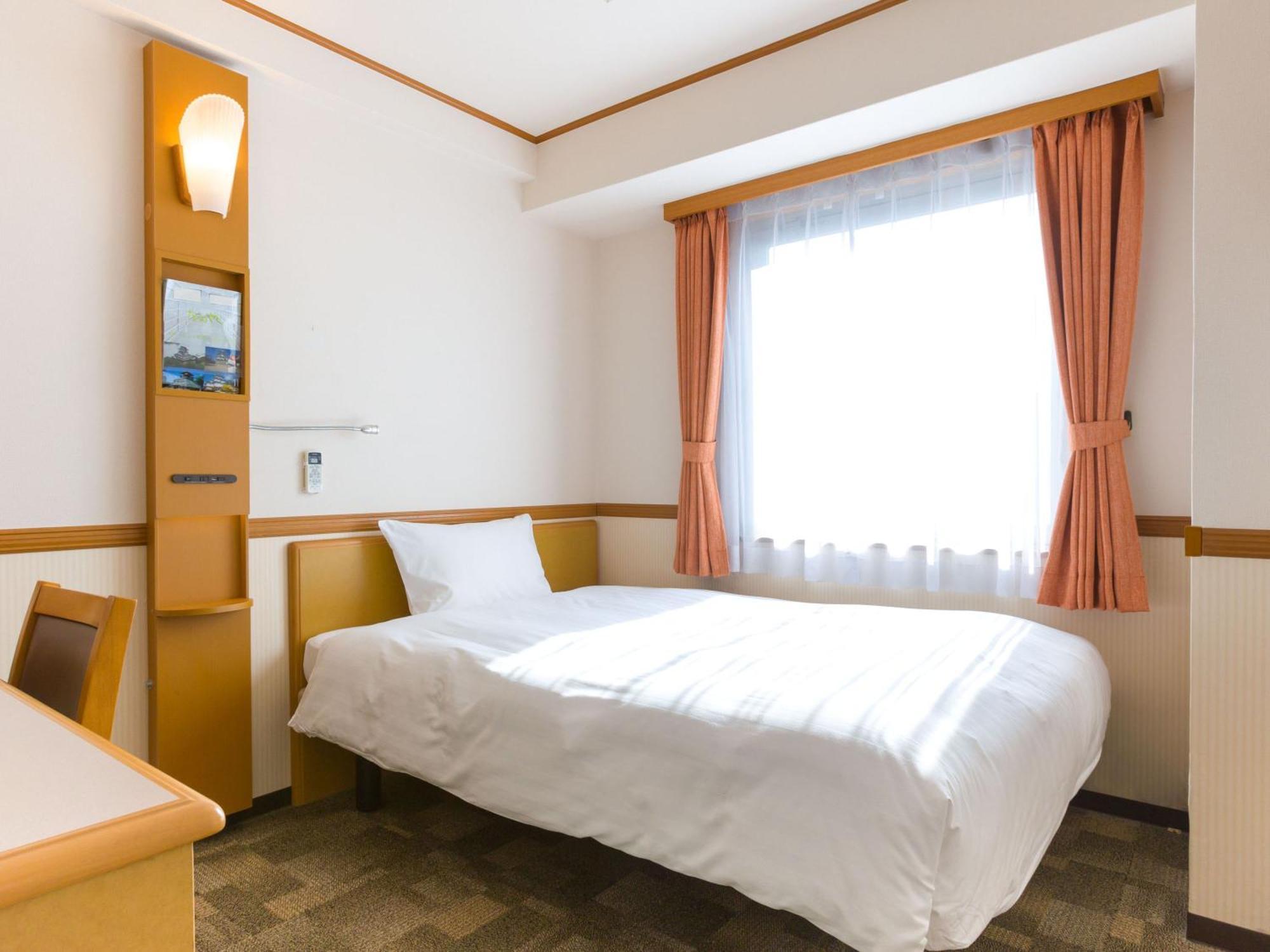 Toyoko Inn Saitama Toda Koen Eki Nishi Guchi Екстер'єр фото